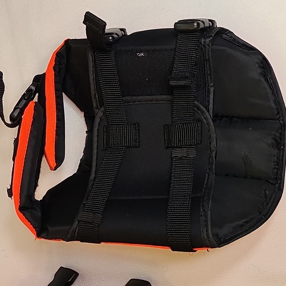 🌟 H. P. 🌟 Outward Hound Pet Gear reflective life vest for dogs. Two available. - Picture 7 of 7